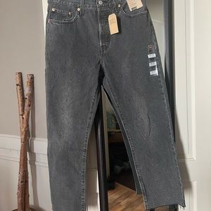 BRAND NEW Levi's® 501 Straight Leg Raw Hem Cropped Jeans in “Lady Crush”